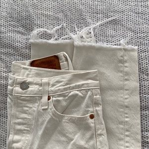 LEVI’s White Wedgie Jeans Size 25